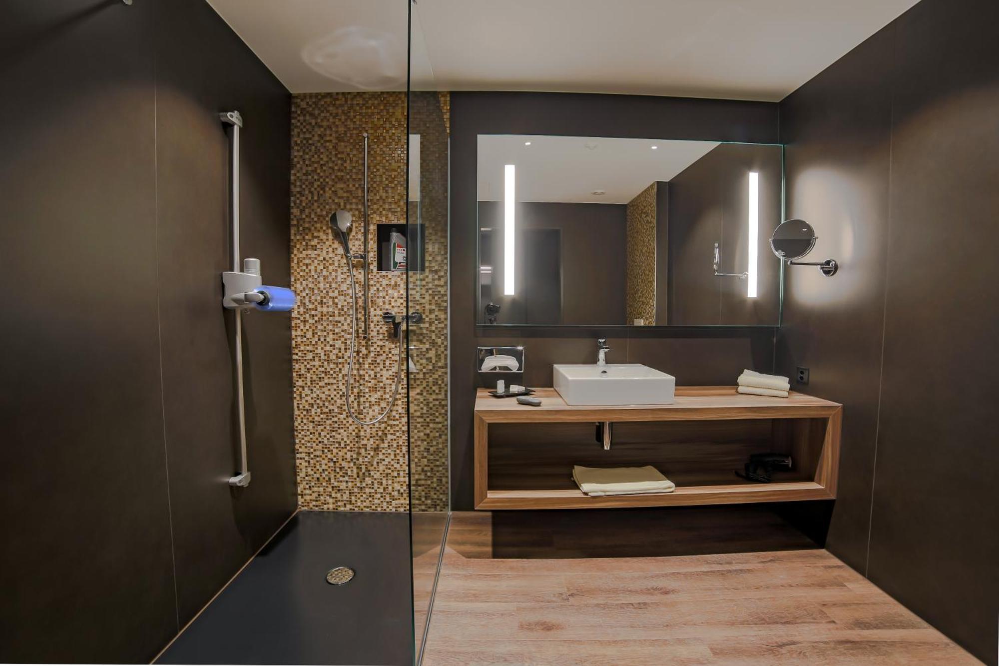 Self Check-In Hotel Von Rotz 빌 외부 사진