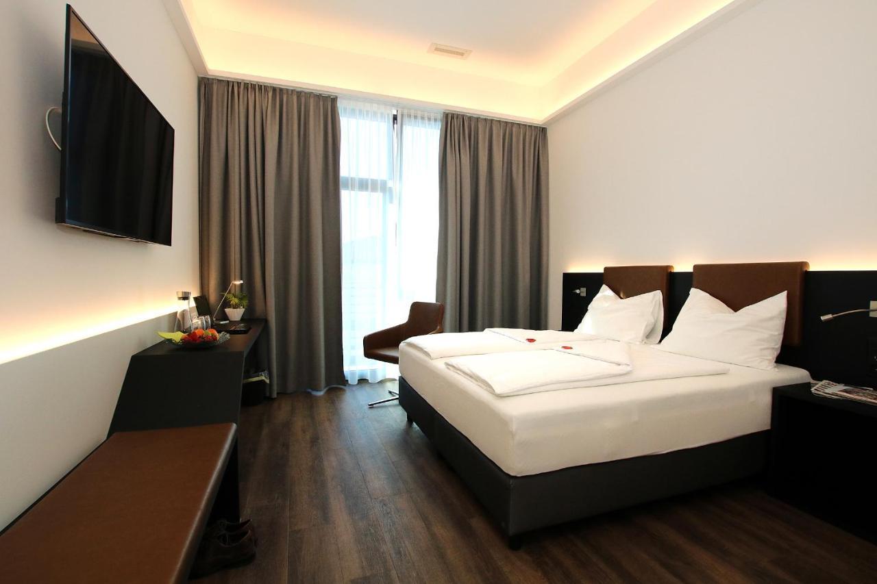 Self Check-In Hotel Von Rotz 빌 외부 사진
