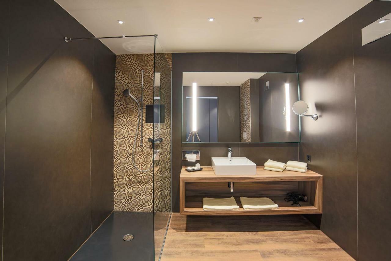 Self Check-In Hotel Von Rotz 빌 외부 사진