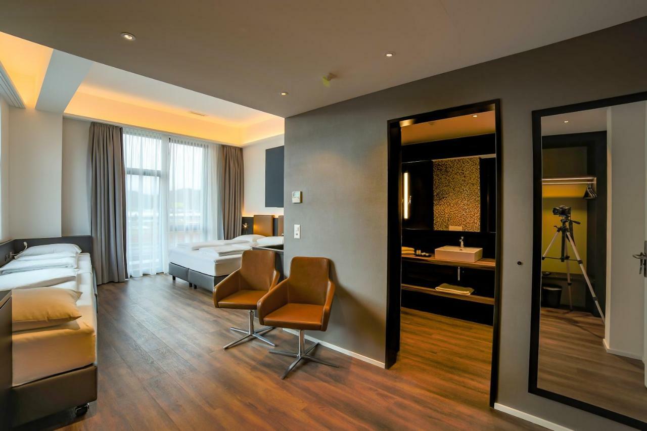 Self Check-In Hotel Von Rotz 빌 외부 사진